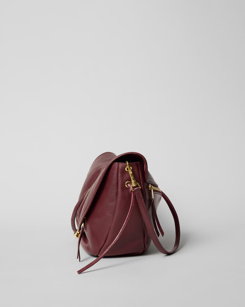 Soft Triomphe Halfmoon IN SHINY LAMBSKIN
