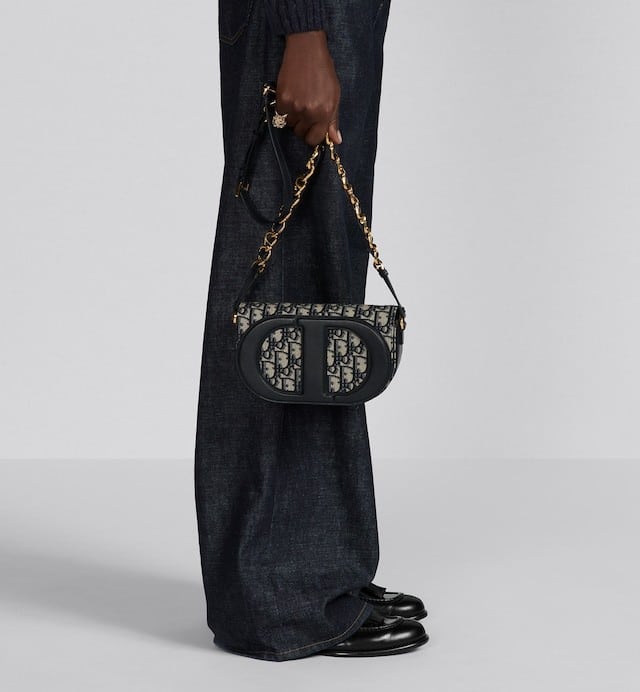 CD SIGNATURE BAG WITH STRAP