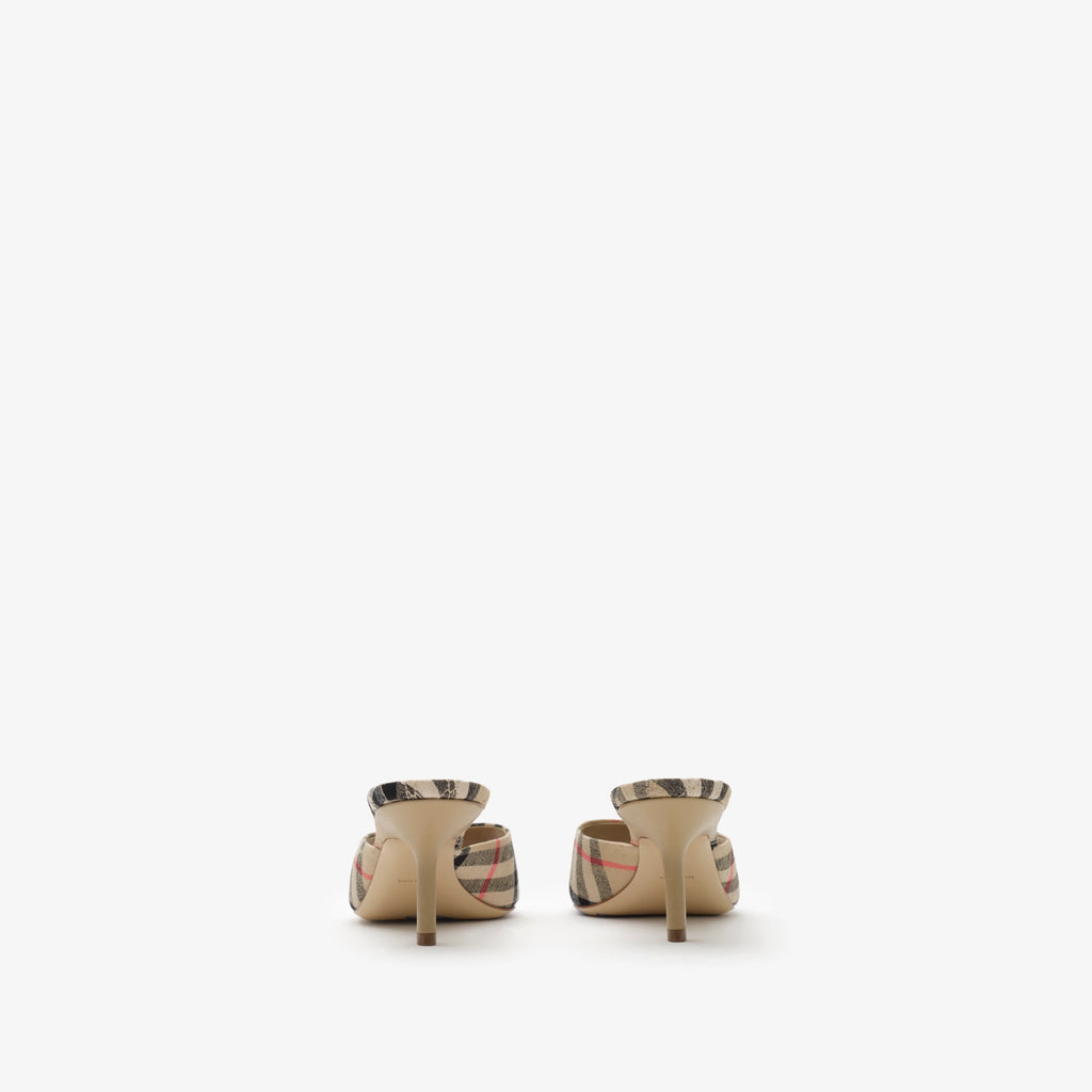 Check Mews Low Sandals RUNWAY DELUXE