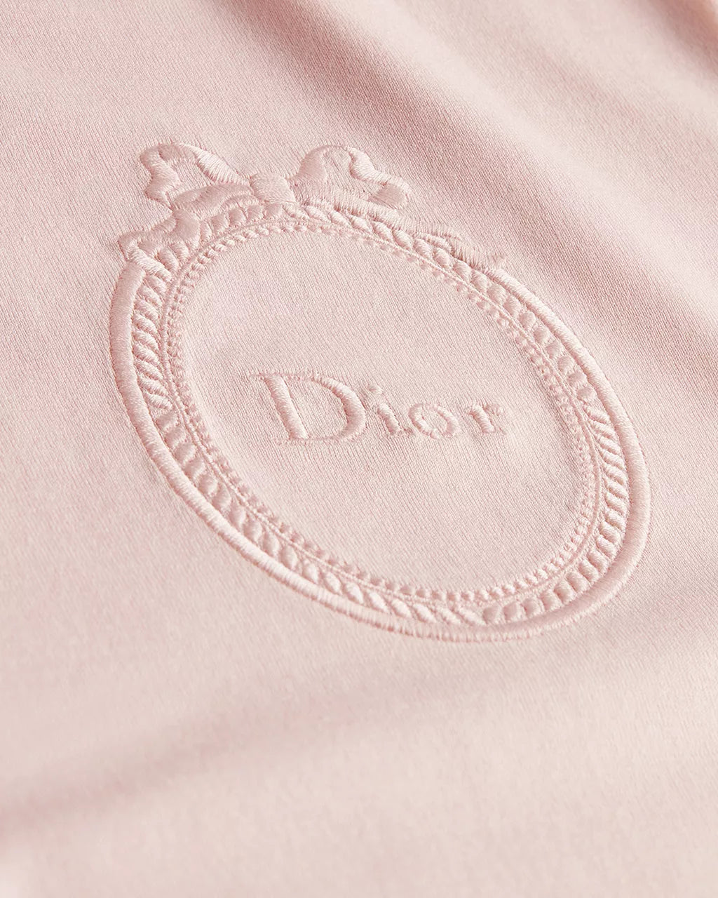 Fitted Dior Médaillon Embroidered T-shirt Pink Cotton Jersey RUNWAY DELUXE