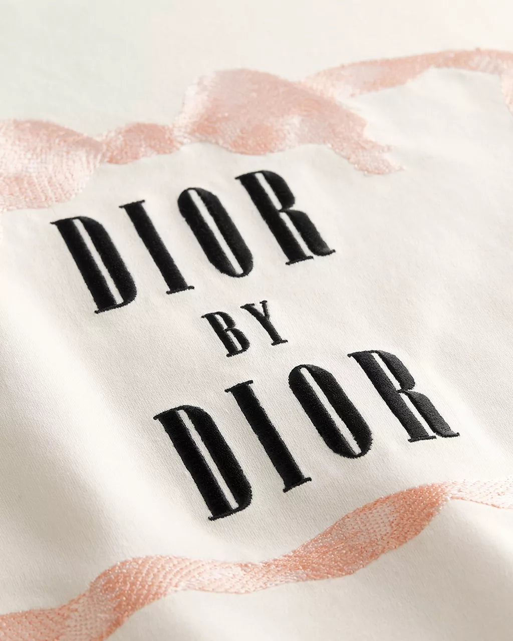Book Cover Boxy T-Shirt RUNWAY DELUXE