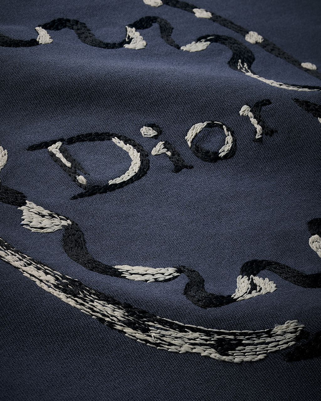 Fitted T-Shirt RUNWAY DELUXE