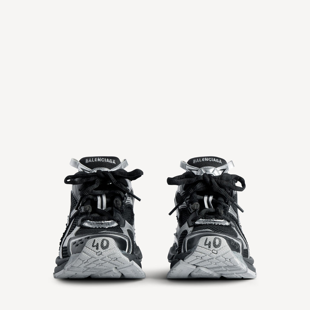 Women's Runner Sneaker in Black/silver