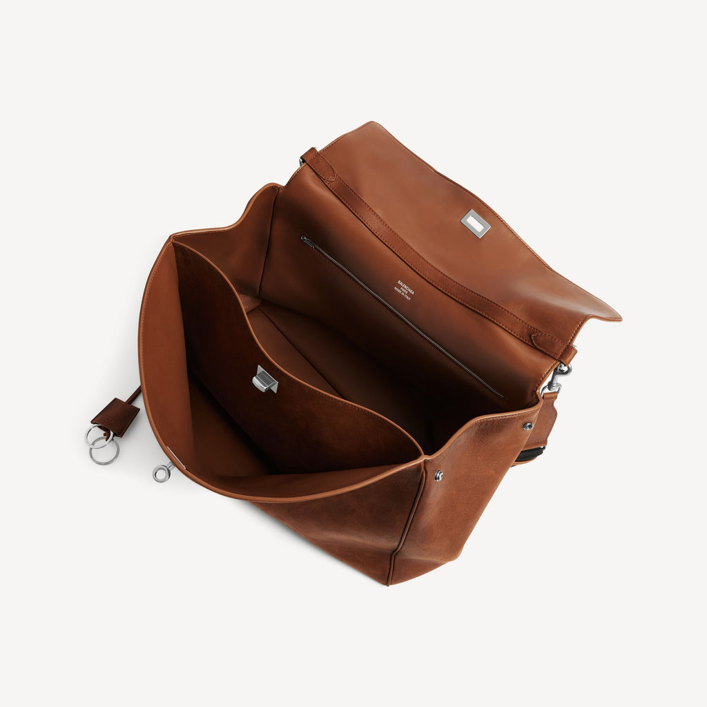 Men's Rodeo Messenger Bag Medium in Caramel RUNWAY DELUXE