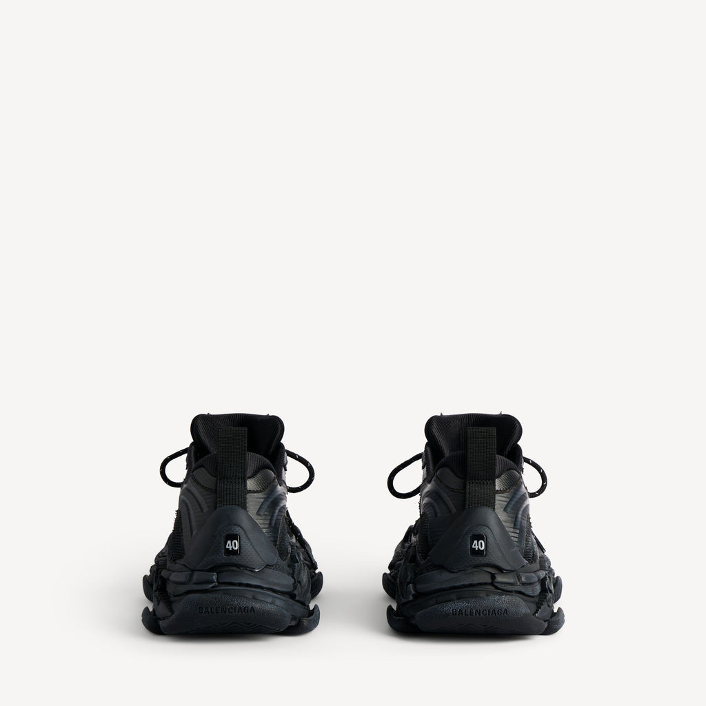 Women's Triple S.2 Sneaker in Black/dark Grey