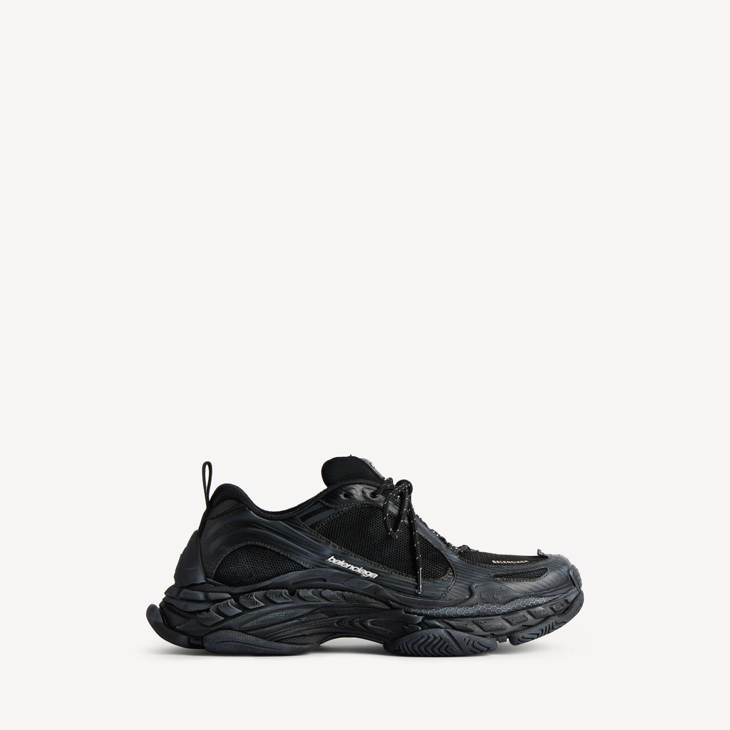 Women's Triple S.2 Sneaker in Black/dark Grey