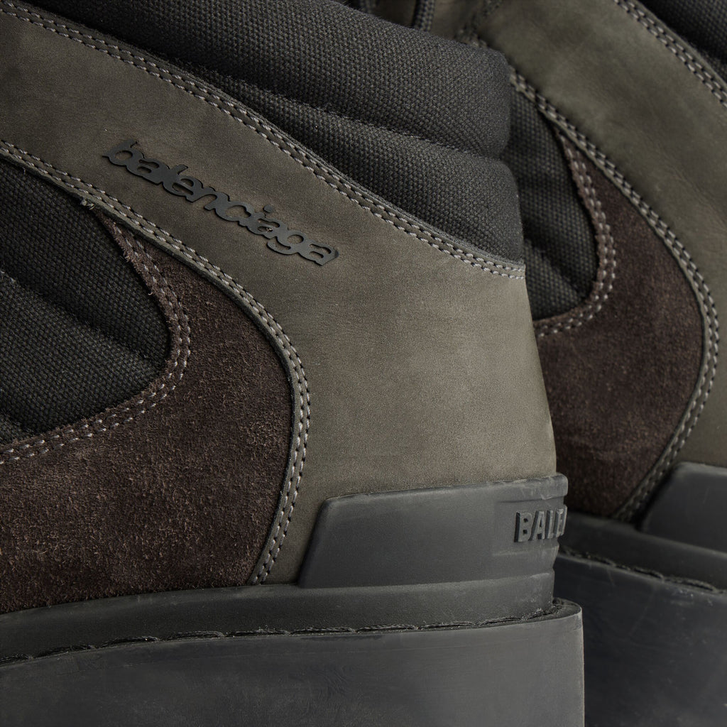 Women's Combat Strike Low Boot in Brown/black