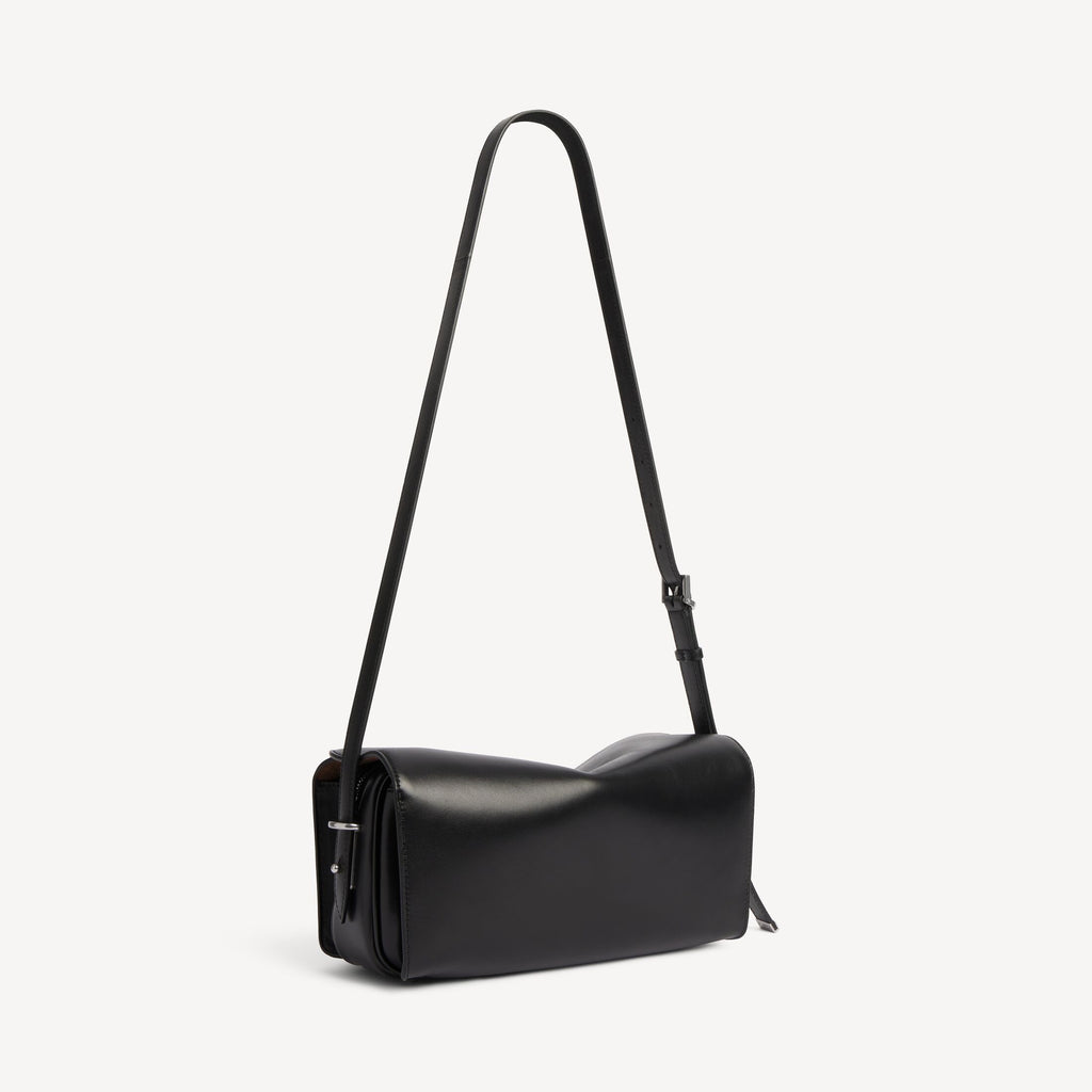 Women's Le 7 Shoulder Bag Medium in Black RUNWAY DELUXE