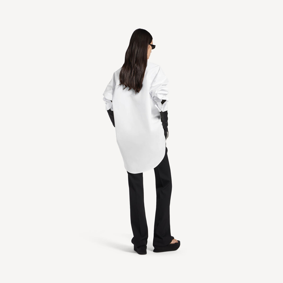 Women's Classic Shirt in White RUNWAY DELUXE