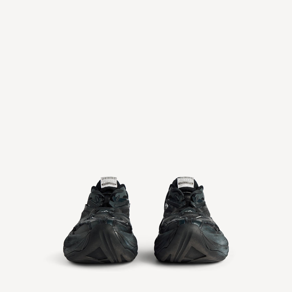 Women's Jet Sneaker in Black