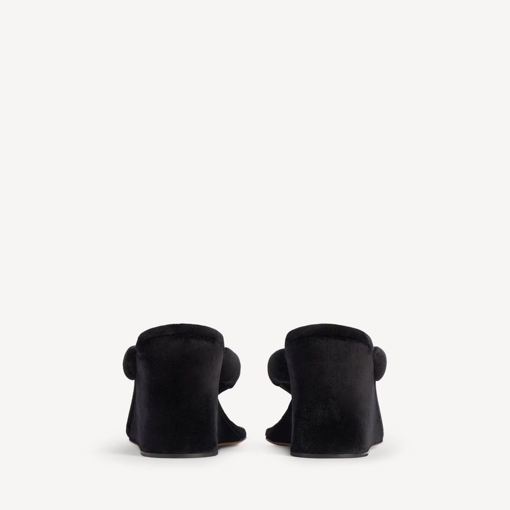 Women's Gaeta Wedge Thong in Black RUNWAY DELUXE