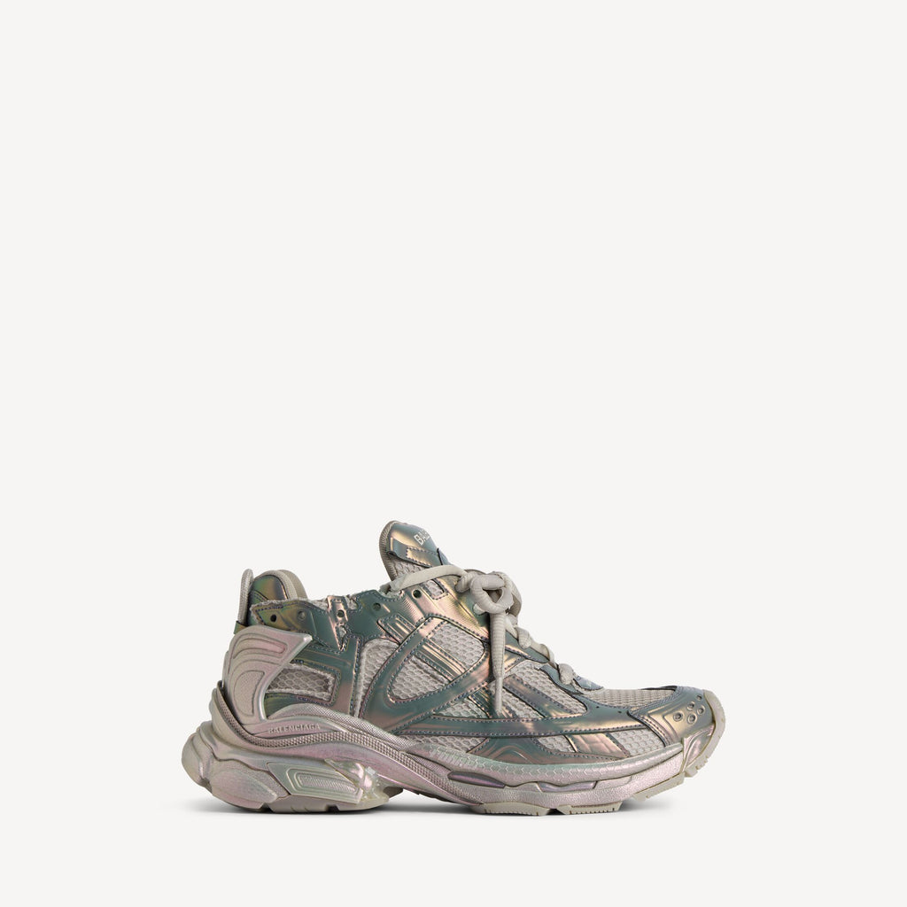 Women's Runner Iridescent Sneaker in Beige/pink