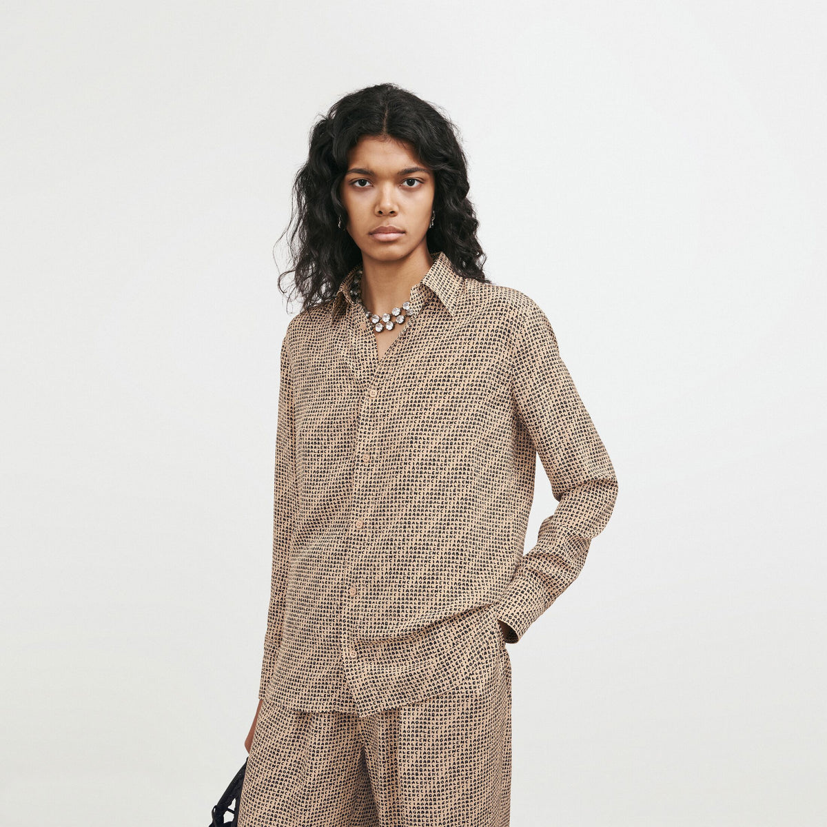 Monogram Shirt in beige and black silk crepe RUNWAY DELUXE
