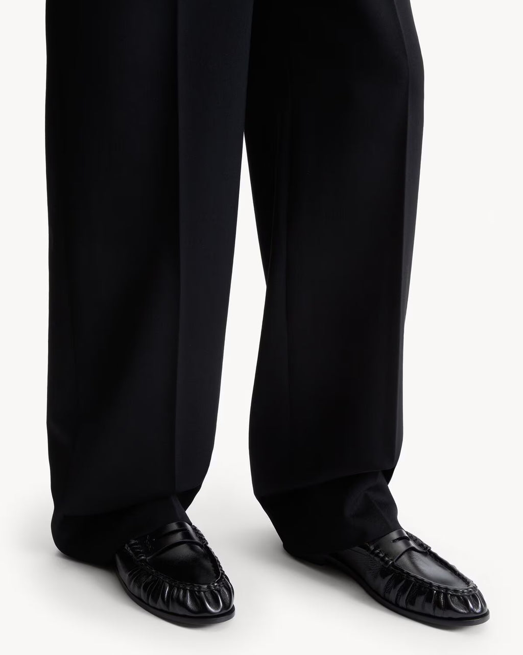 LE LOAFER supple in smooth leather BLACK RUNWAY DELUXE