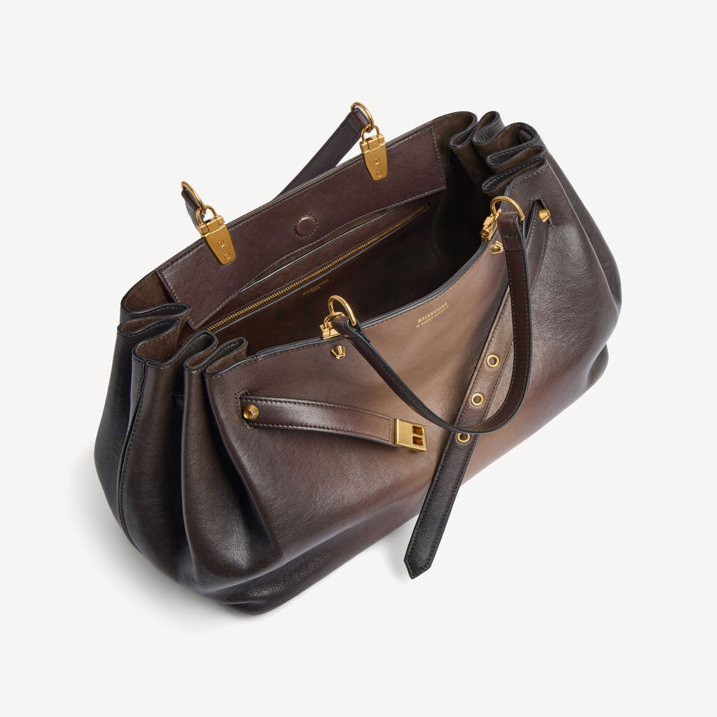 Women's Fan Carry All Bag Medium in Black/light Taupe RUNWAY DELUXE