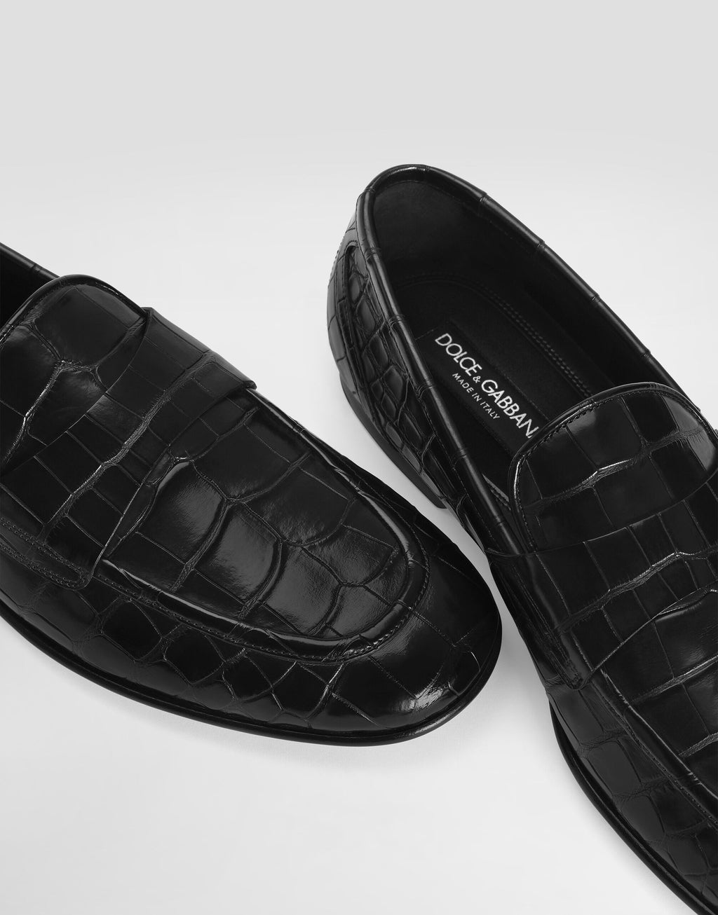 Alligator leather Shoe