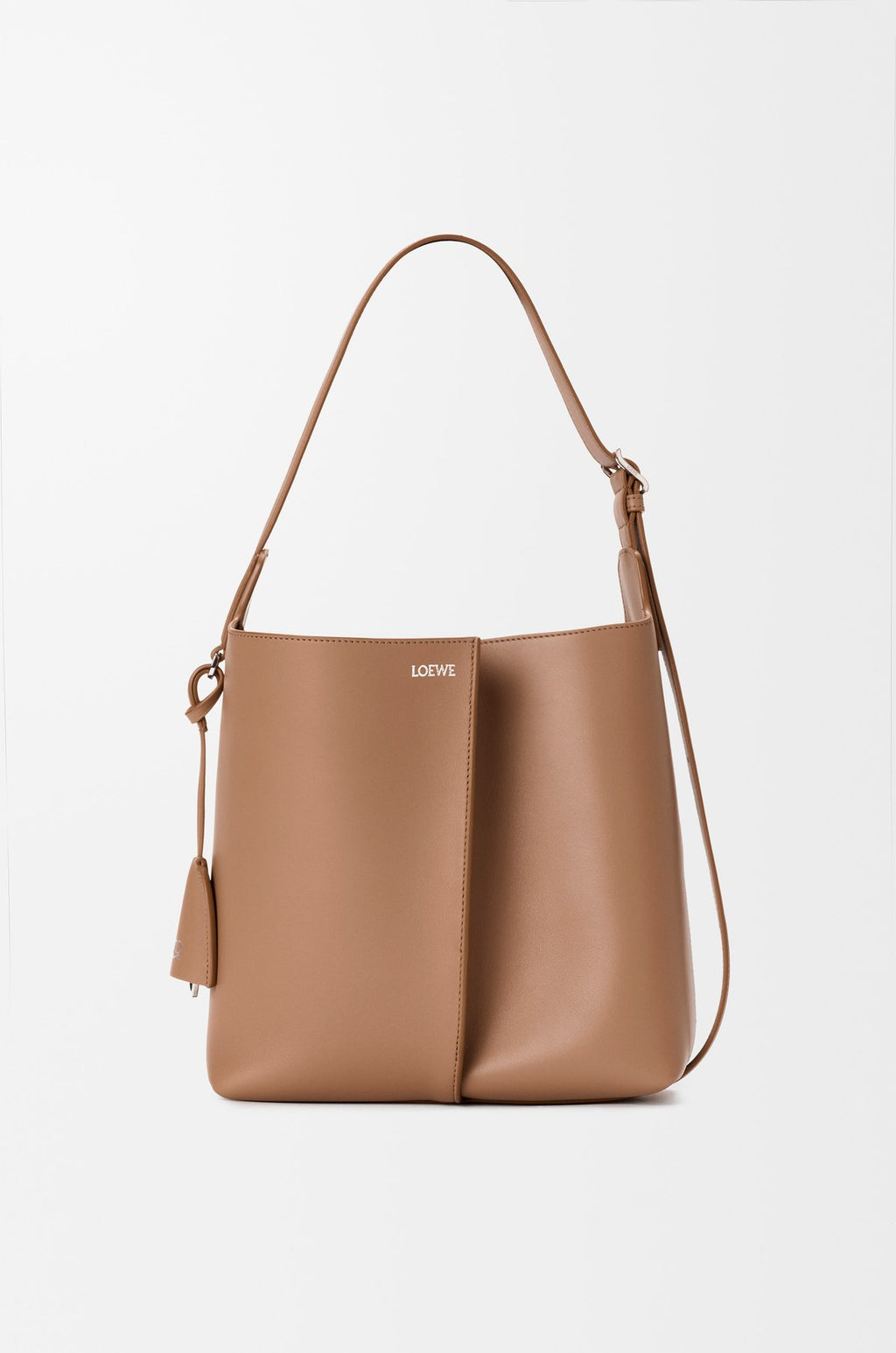 Medium Bilbao bucket in smooth calfskin RUNWAY DELUXE