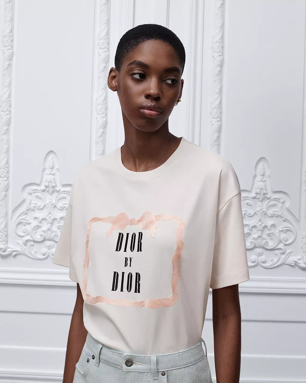 Book Cover Boxy T-Shirt RUNWAY DELUXE