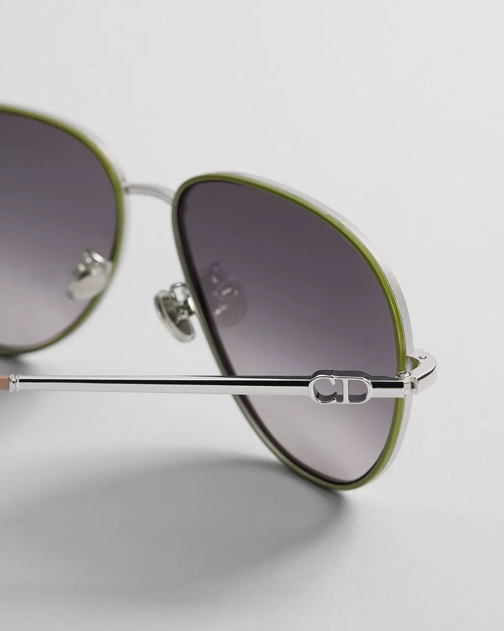 Petit CD A1U Gray Gradient Pilot Sunglasses RUNWAY DELUXE