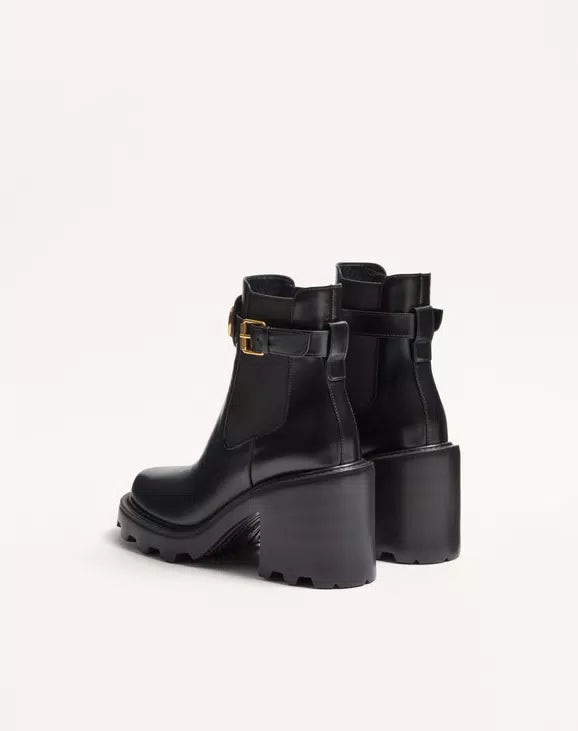 VLogo Signature Calfskin Beatle 90Mm