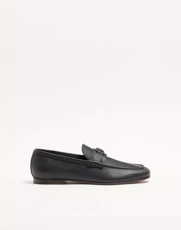 VLogo Signature Deer Leather Loafer
