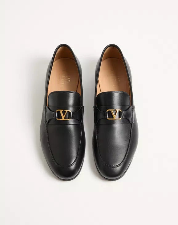 VLogo Signature Nappa Leather Loafer