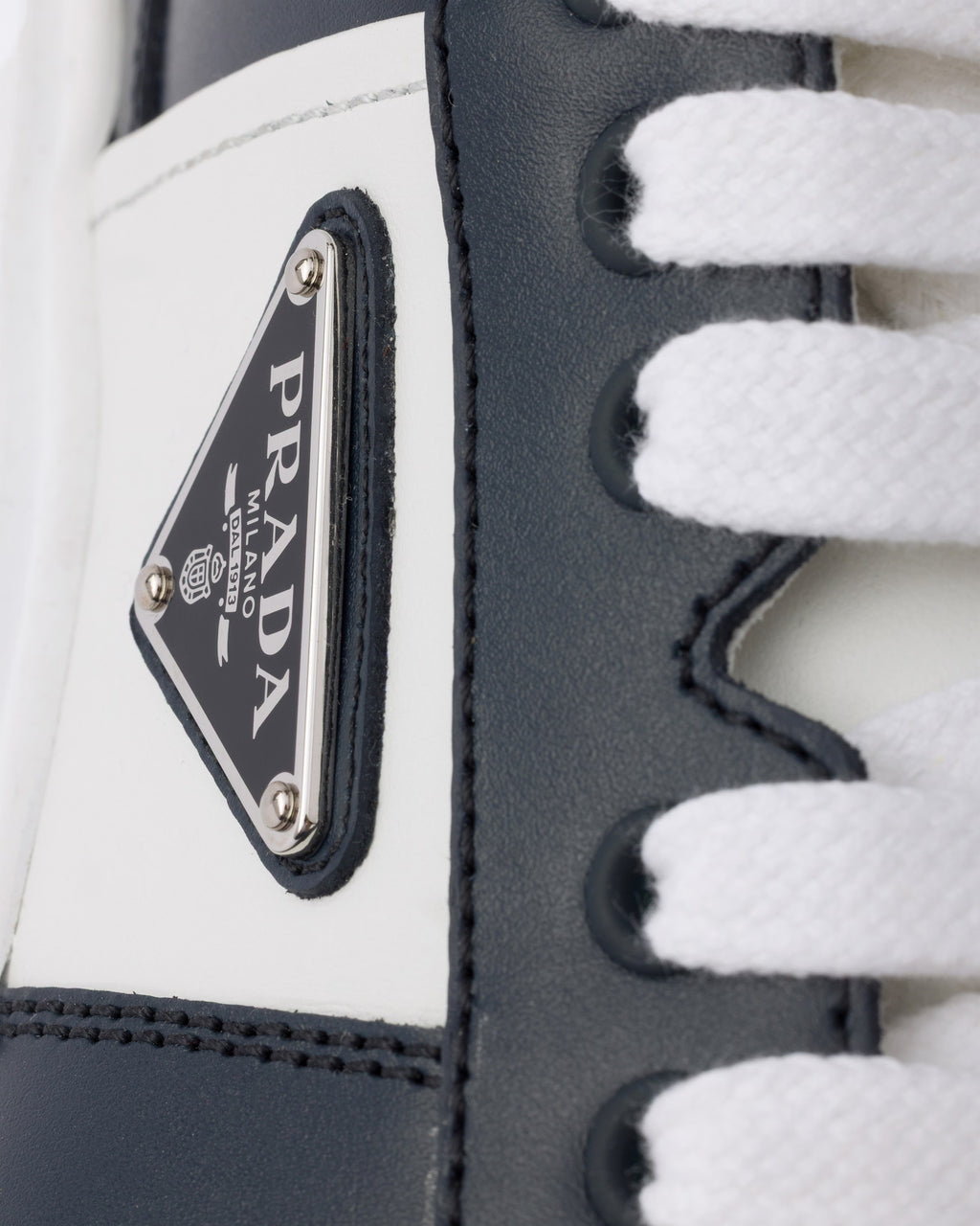 Leather sneakers