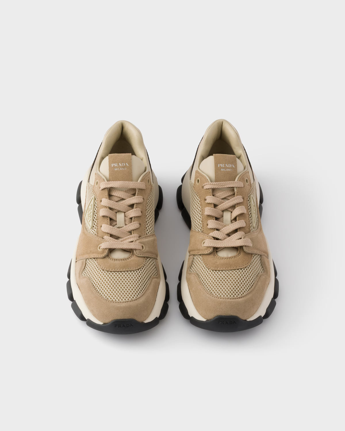 Mesh fabric and suede sneakers