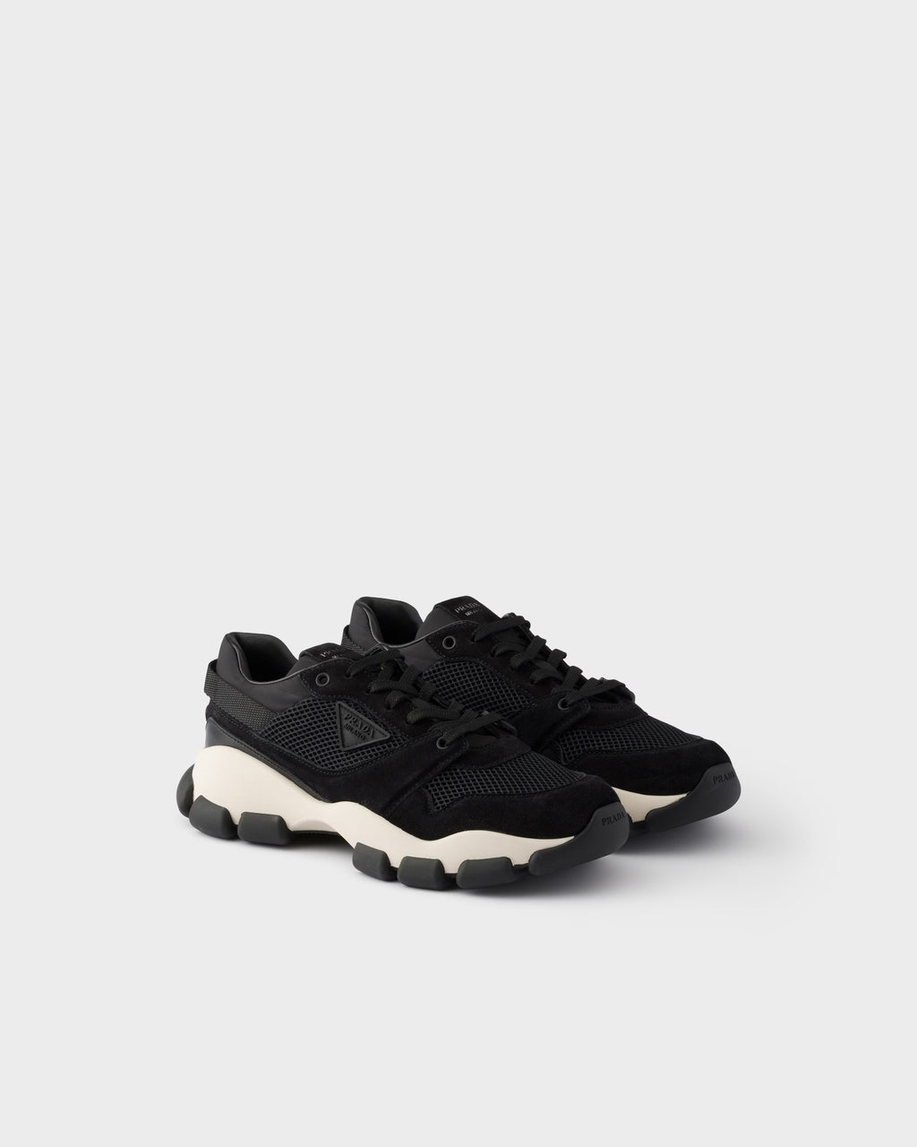 Mesh fabric and suede sneakers