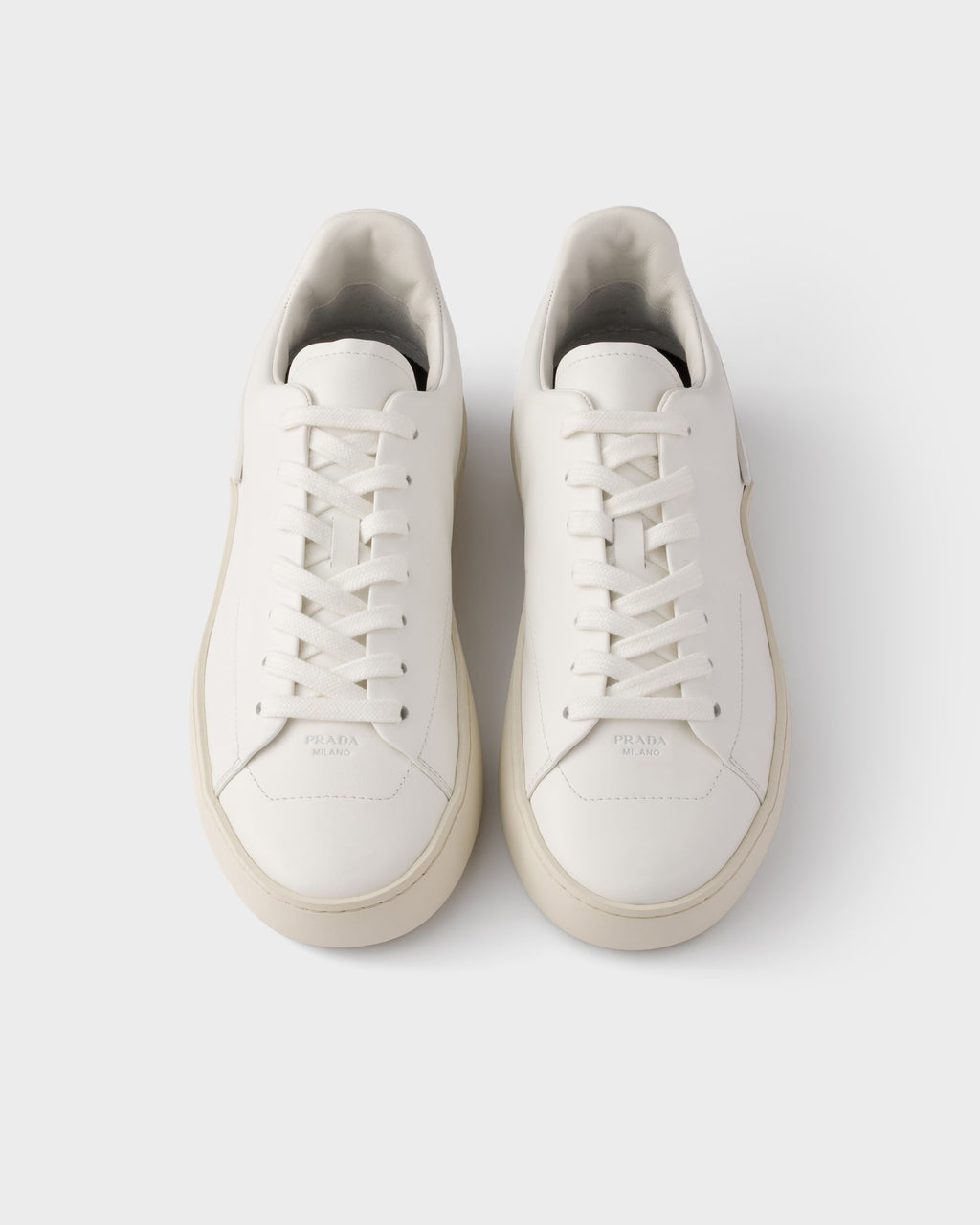 Court leather sneakers