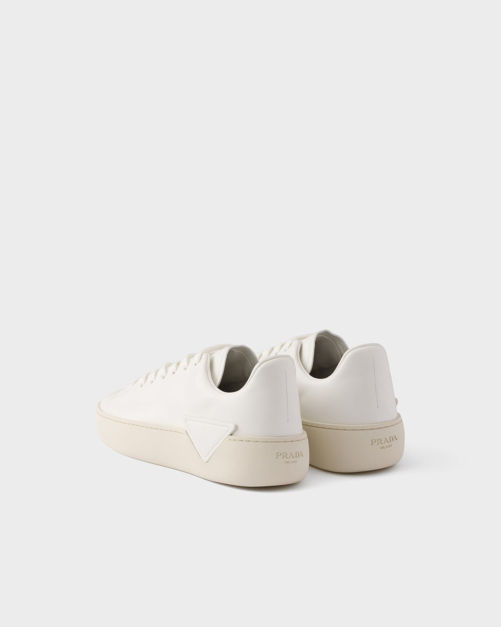 Court leather sneakers