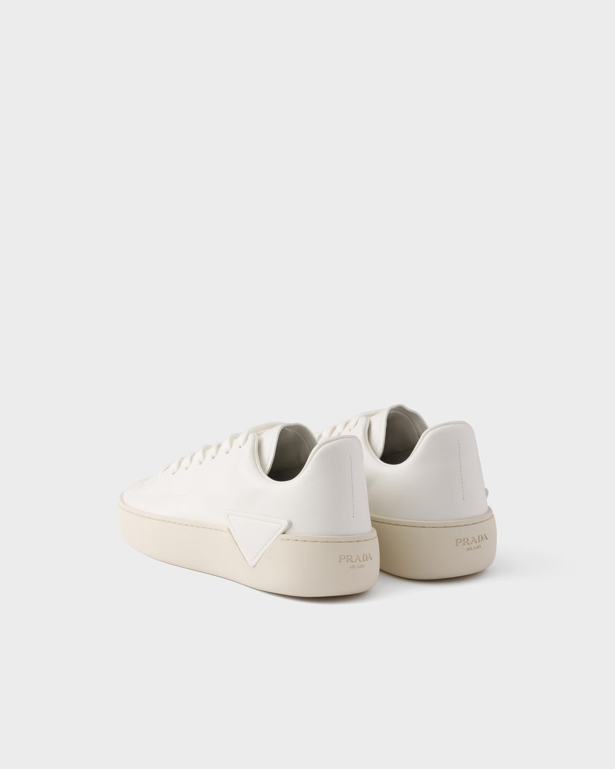 Court leather sneakers