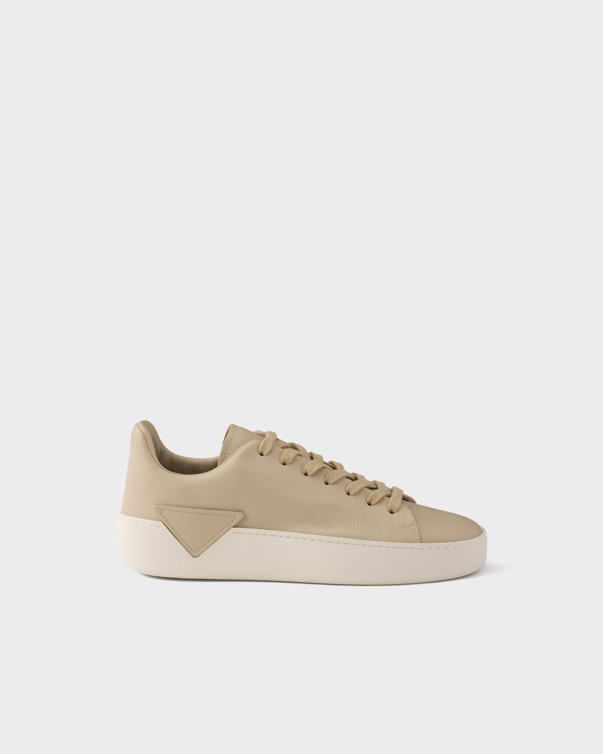Court leather sneakers
