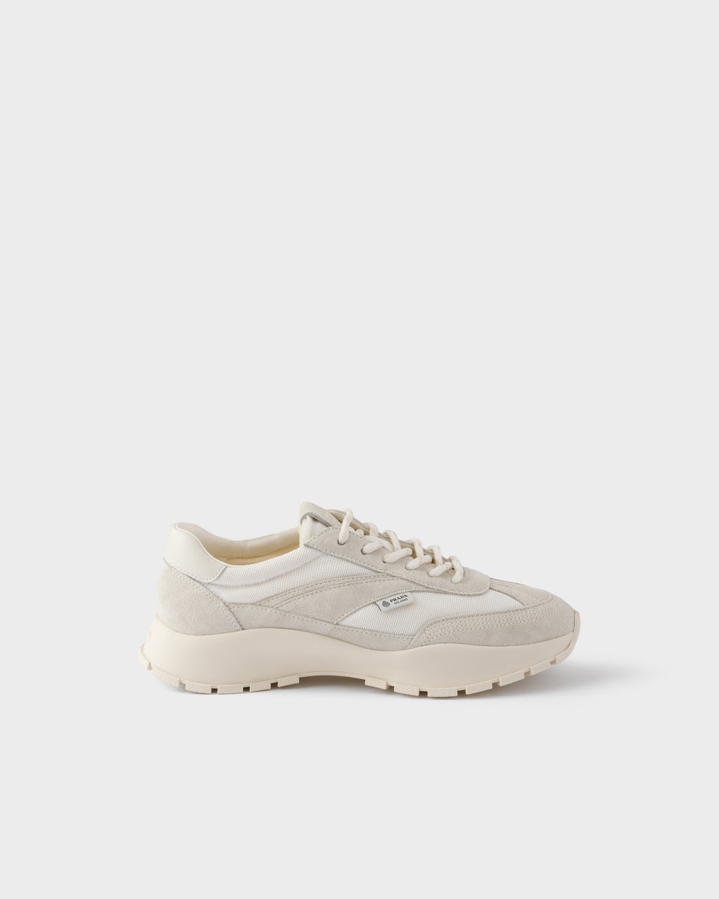 Mesh fabric and suede sneakers