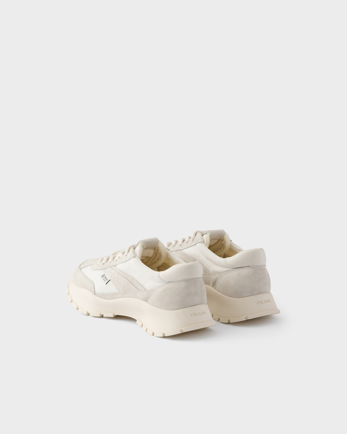 Mesh fabric and suede sneakers