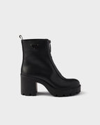 Leather ankle boots with zipper