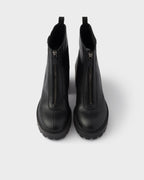 Leather ankle boots with zipper