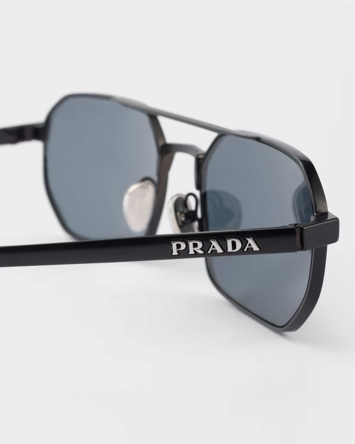 Sunglasses with Prada logo ColorGraphite lenses RUNWAY DELUXE
