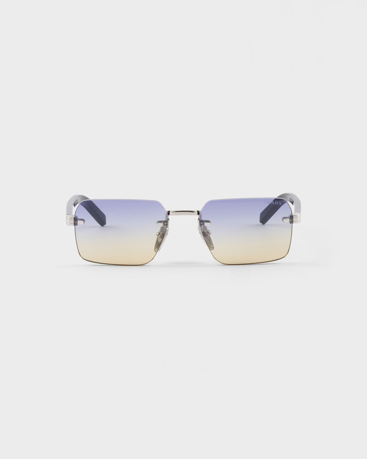 Sunglasses with the iconic metal plaque ColorShaded Iris Lenses RUNWAY DELUXE