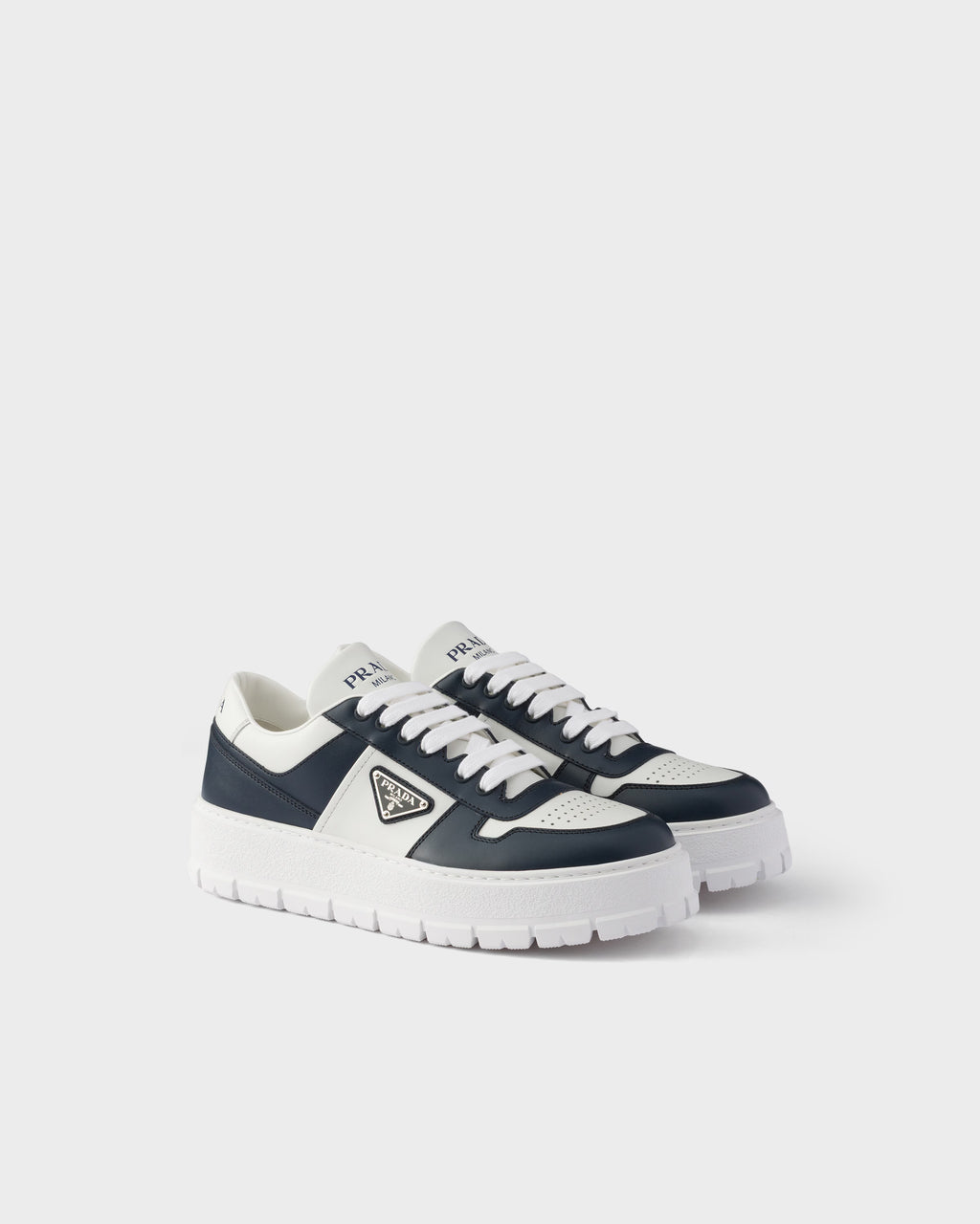 Leather sneakers